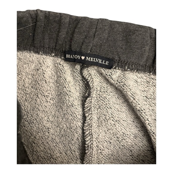 Brandy Melville Gray Sweats Joggers  Pants with Elastic Waistband and Cuffs Flaw - Picture 4 of 5